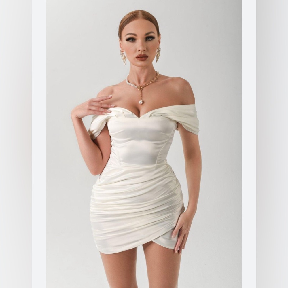 Bella Barnett white satin dress NEW
